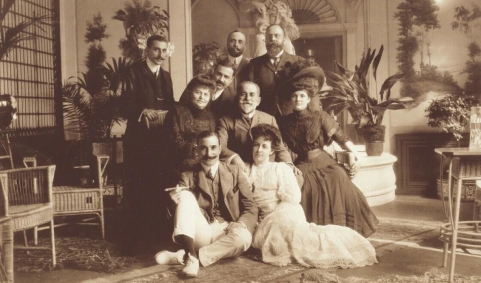 2.	H οικογένεια Μπενάκη στο τέλος του 19ου αιώνα στην Αλεξάνδρεια, την εποχή της ακμής της πόλης.