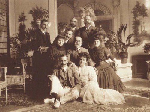 2.	H οικογένεια Μπενάκη στο τέλος του 19ου αιώνα στην Αλεξάνδρεια, την εποχή της ακμής της πόλης.